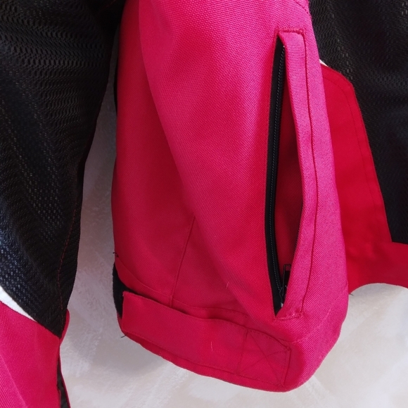 2X Bilt BLM 9 Motorcycle Jacket Padded Red Black White Zip out liner - Picture 2 of 12